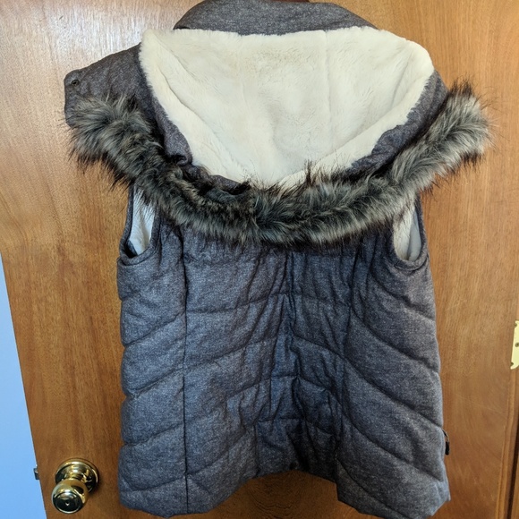 Vest - Picture 2 of 2